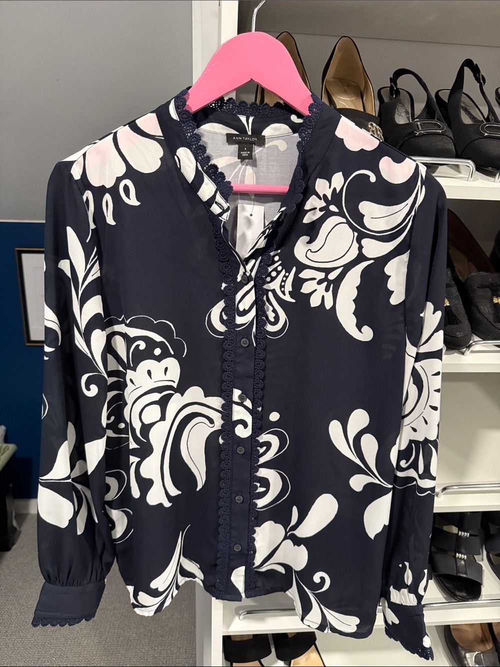 Ann Taylor Black and White Floral Button-Front Blouse